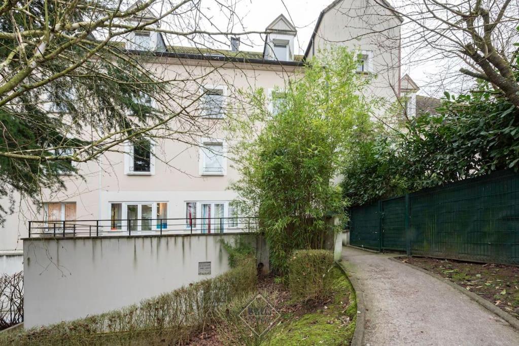 Residence Du Moulin Disneyland Bmyguest Маньи-ле-Онгр Экстерьер фото